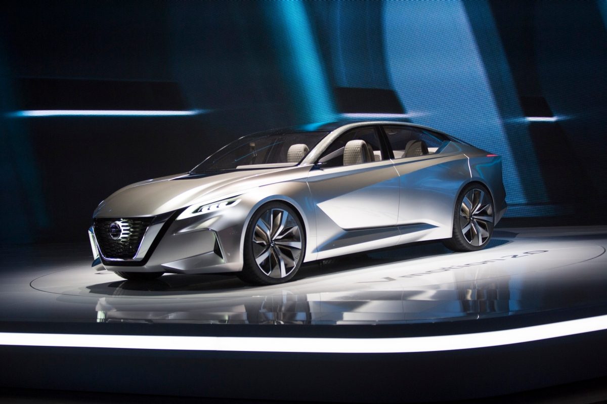 •	Konsep sedan baru Nissan, Vmotion 2.0 menerima penghargaan bergengsi sebagai mobil konsep terbaik dari EyesOn Design Award dan Inovasi Terbaik dalam penggunaan warna, grafis dan bahan.